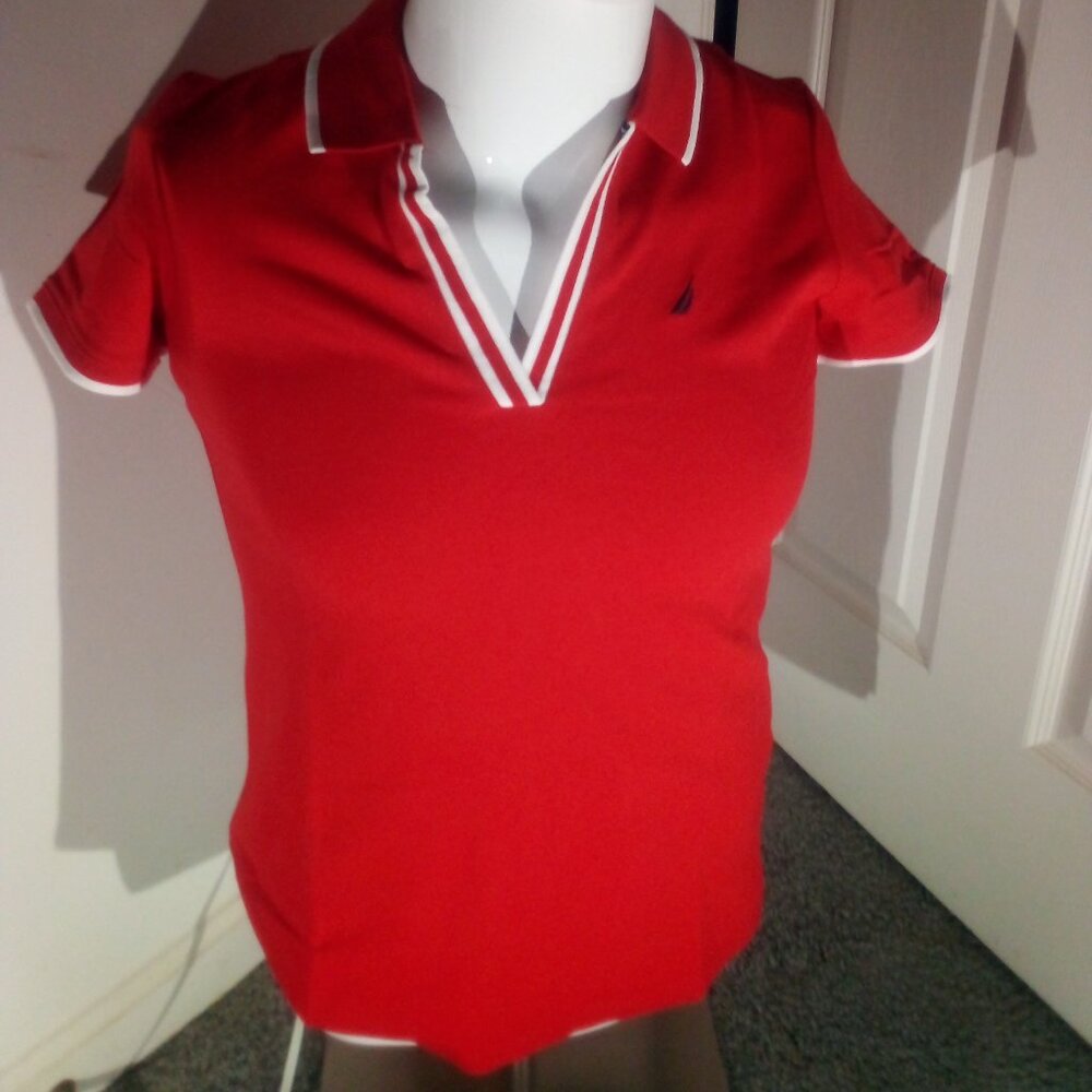 Woman's Nautica shirt